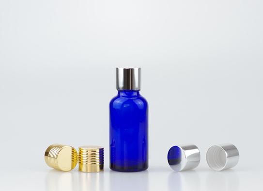 Frasco de vidrio azul de 30 ML con tapa de aluminio brillante 18 - 415 para aceite cosmético